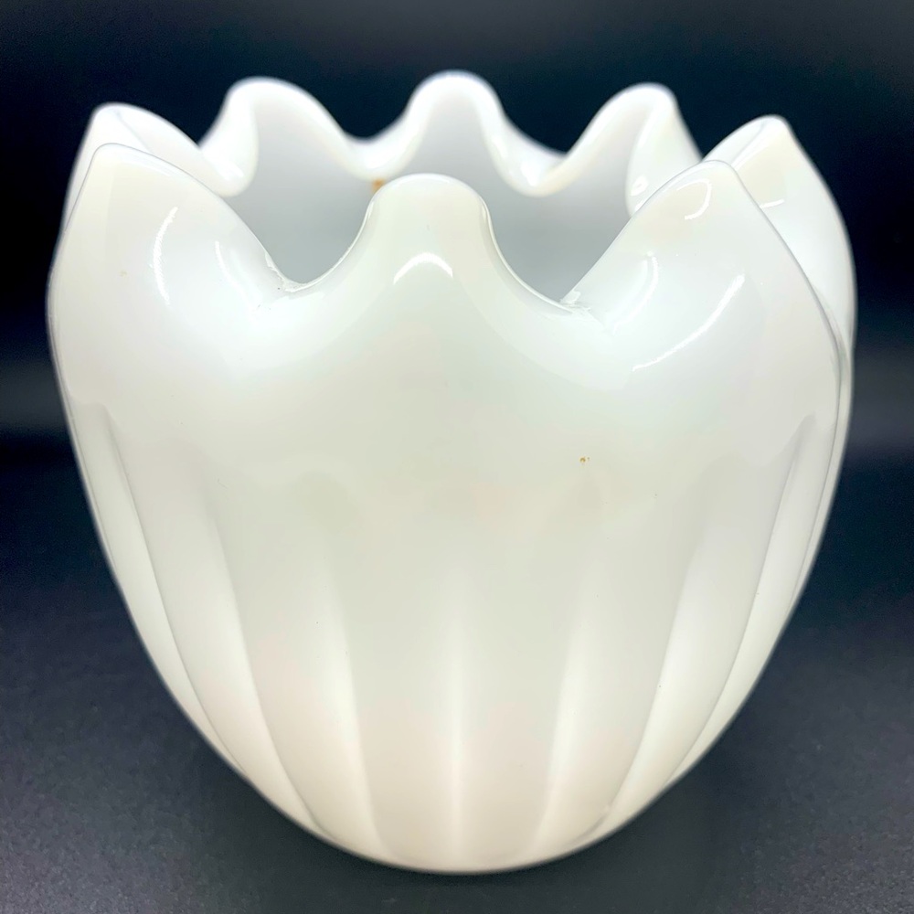 Vintage translucent white milk glass “tulip” bowl vase